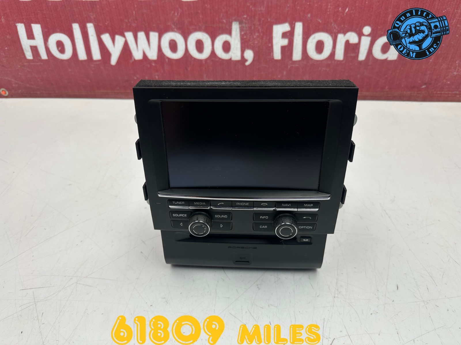 2015-2016 PORSCHE MACAN CD RADIO RECEIVER NAVI DISPLAY SCREEN MONITOR OEM 61 kmi