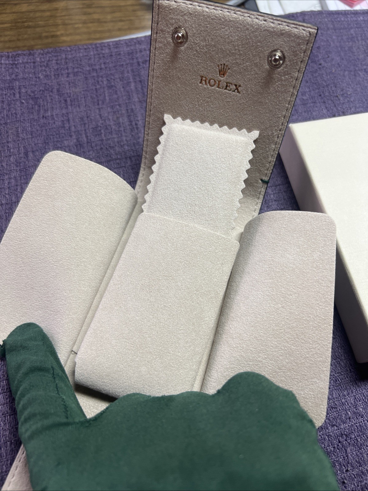 Rolex taupe leather travel pouch.New sealed In Box. Dealer New version Gift 🎁