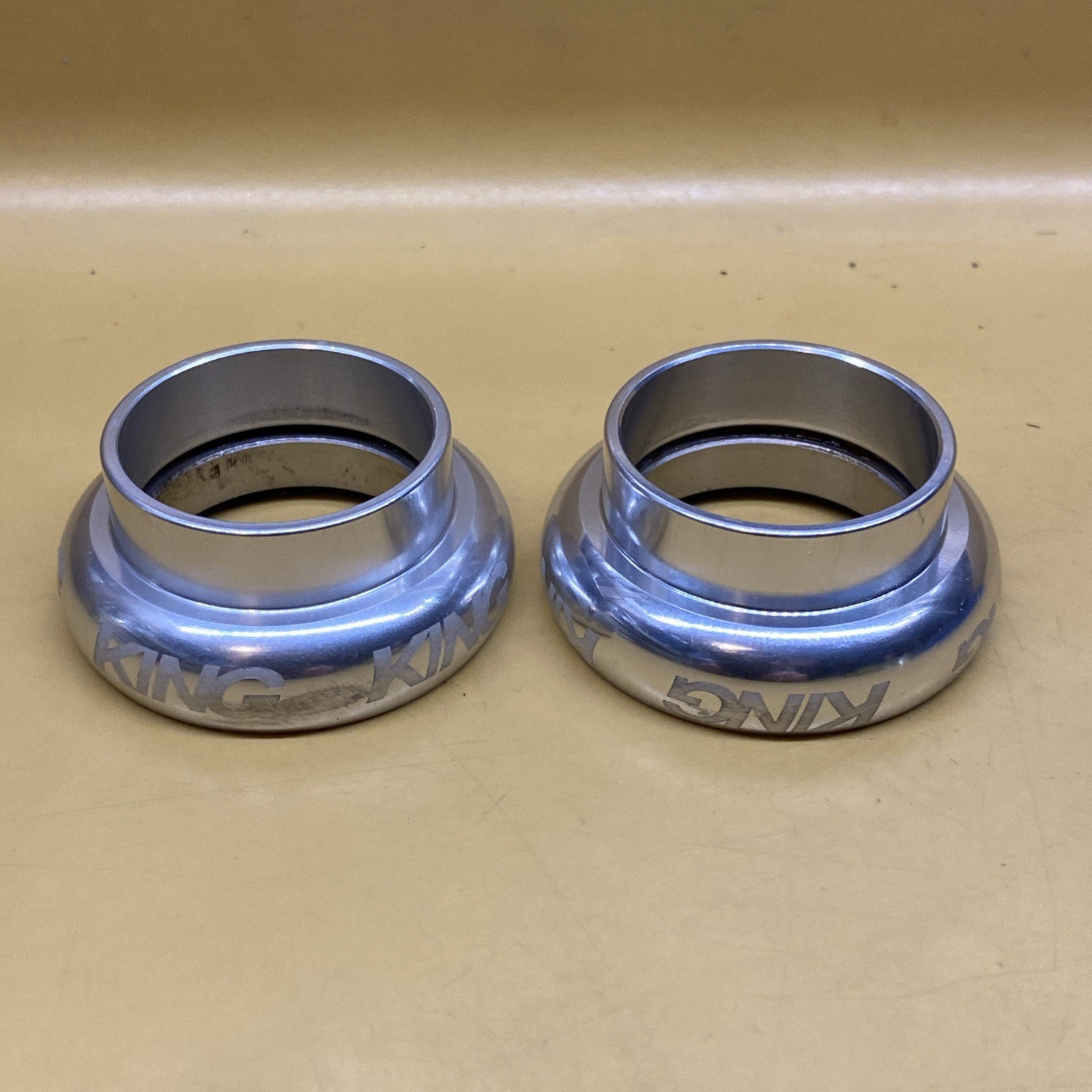 Silver Chris King 1-1/8" NoThreadset Threadless Sealed Bearing Headset