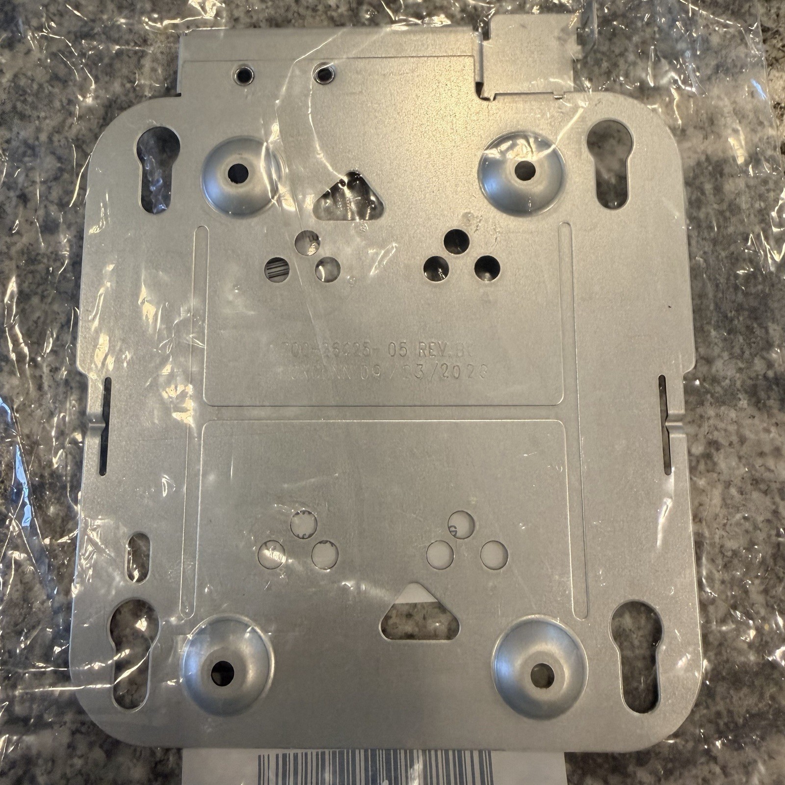 Cisco Aironet Access Points Ceiling Mount Bracket (Flush) Kit for + Ceiling Clip