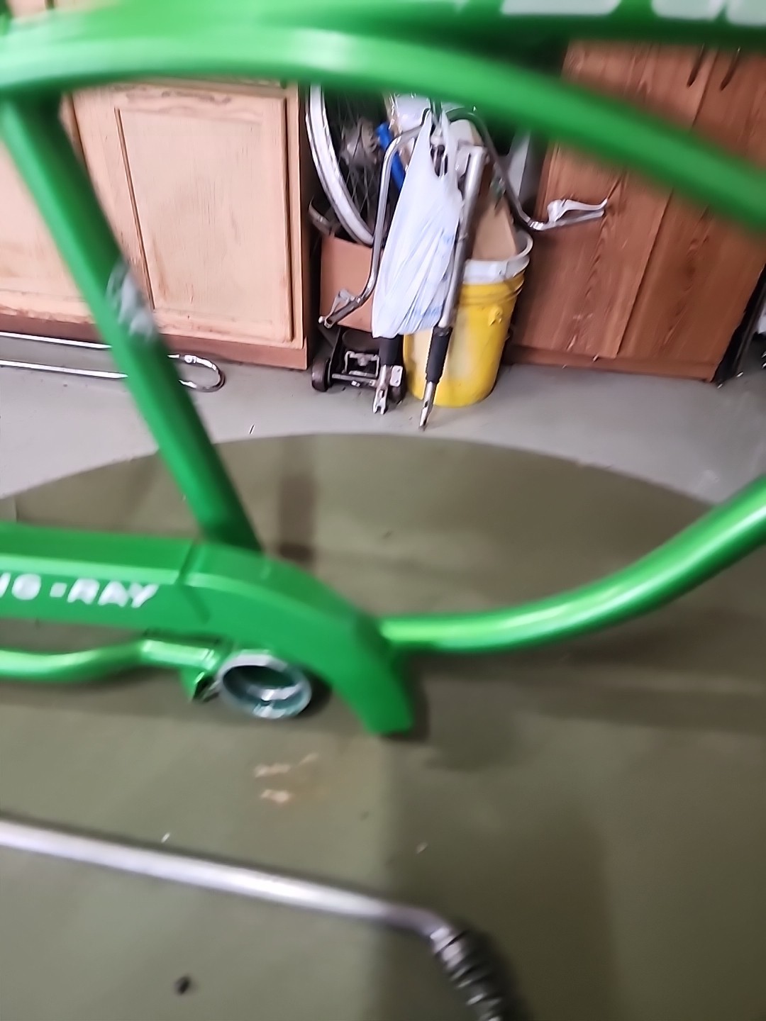 1966 SCHWINN STINGRAY LIME GREEN FRAME FORK + CHAINGUARD NICE SHAPE REPAINT L$$K