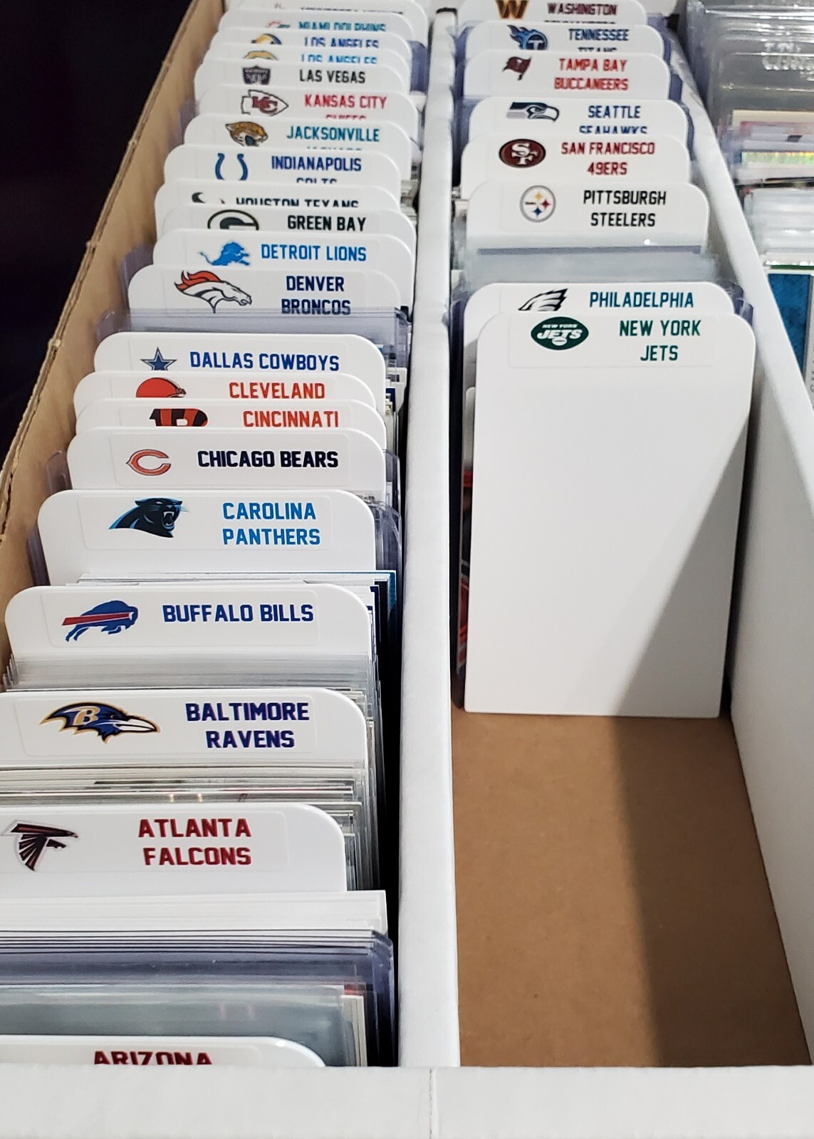 (32) TALL Sports Card Dividers with 32 FREE NFL Team Logos Label Set