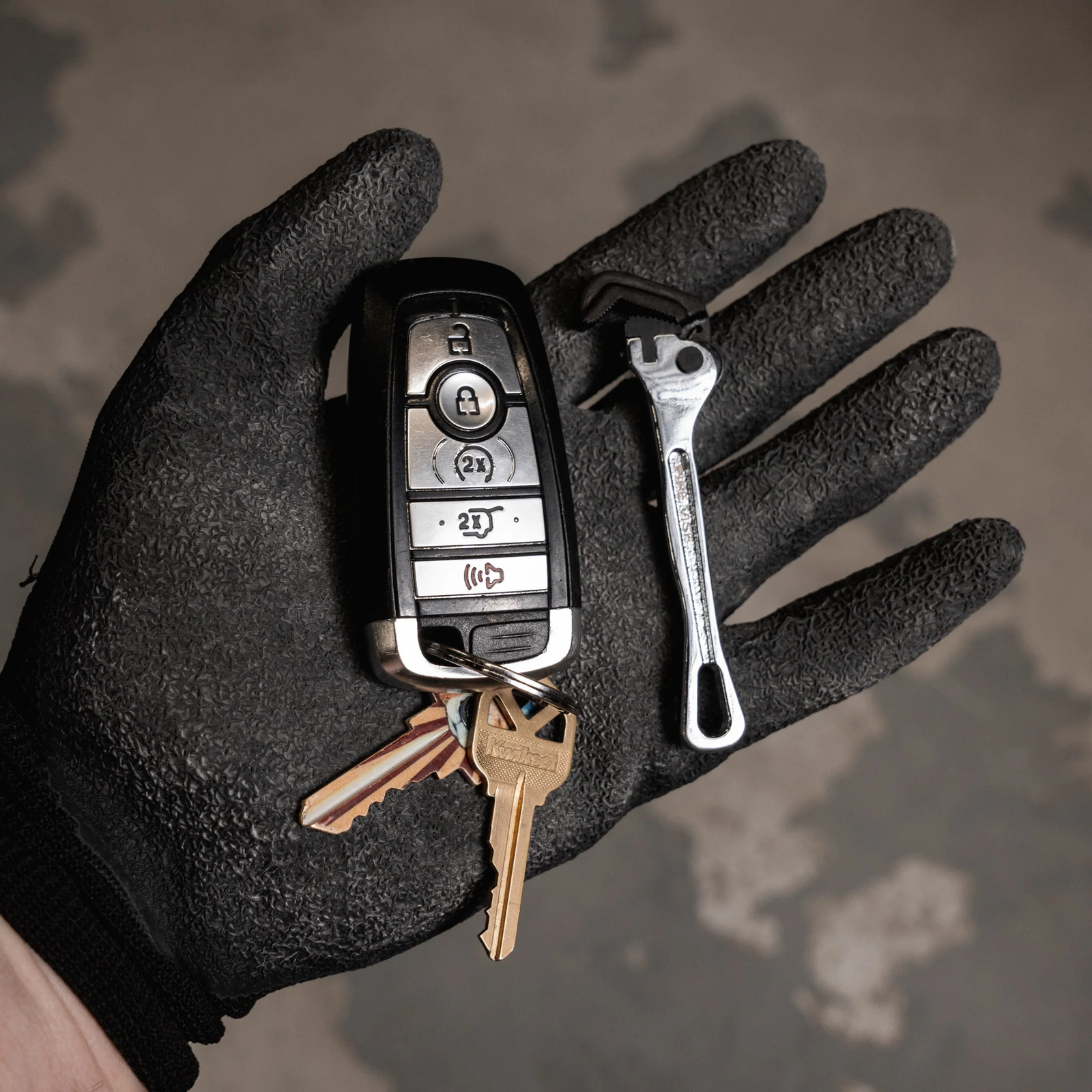 PipeVise SW78-13 Micro Mini Keychain Size Nuts and Bolts Wrench Self Adjusting