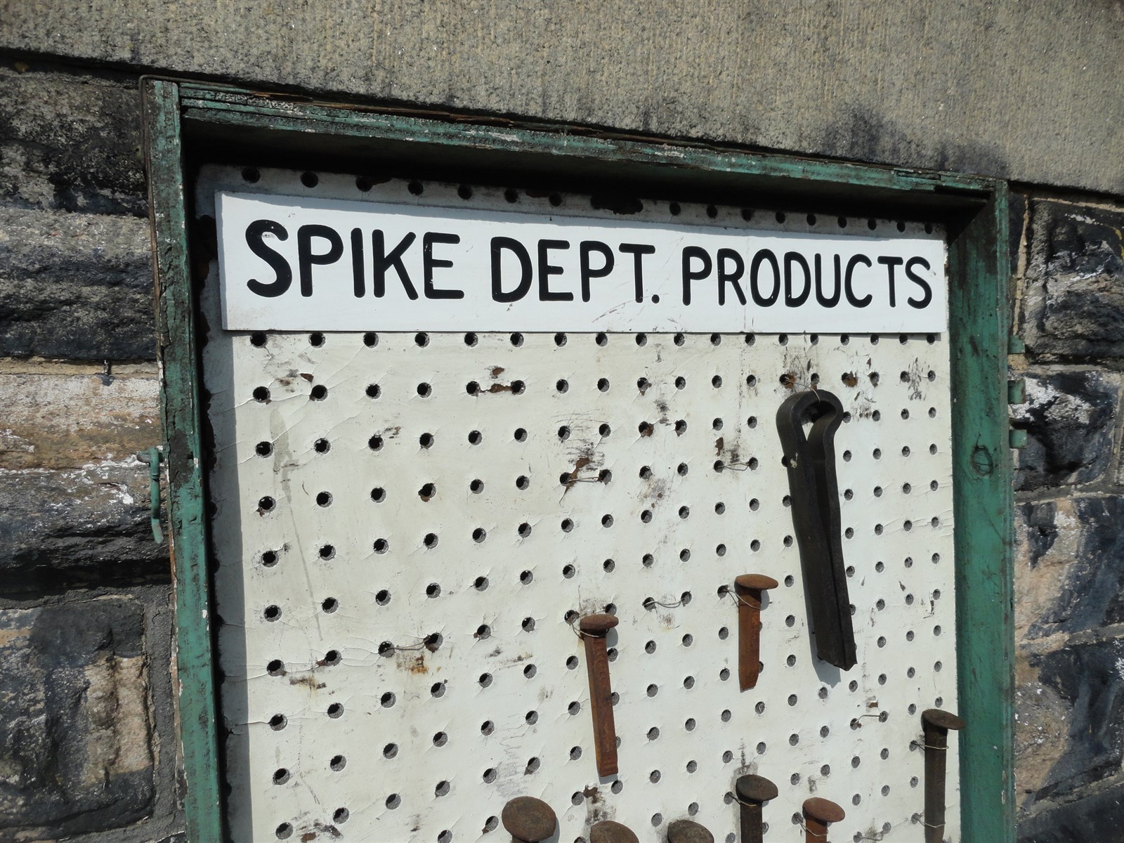 Early BETHLEHEM STEEL - Keystone Spike - SHOP DISPLAY - RAILROAD - SKIPJACKS