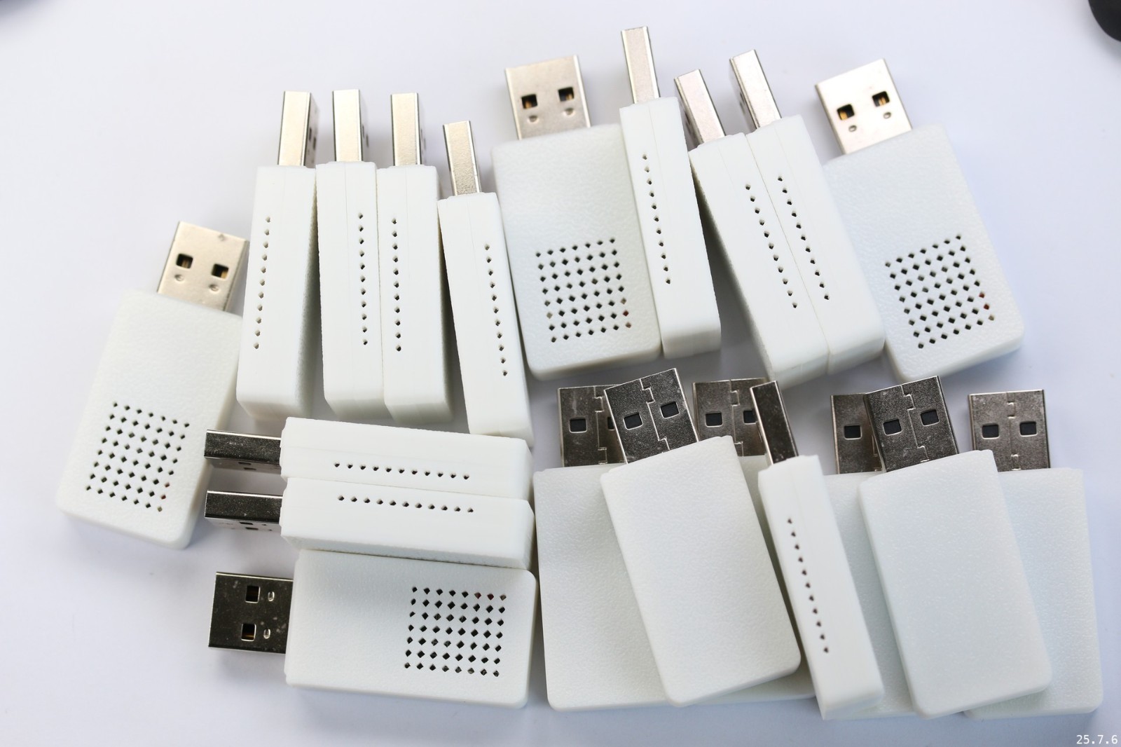 Bluetooth Proxies BLEDongle-1M For HomeAssistant By Screek (ESP32 + ESPHome)