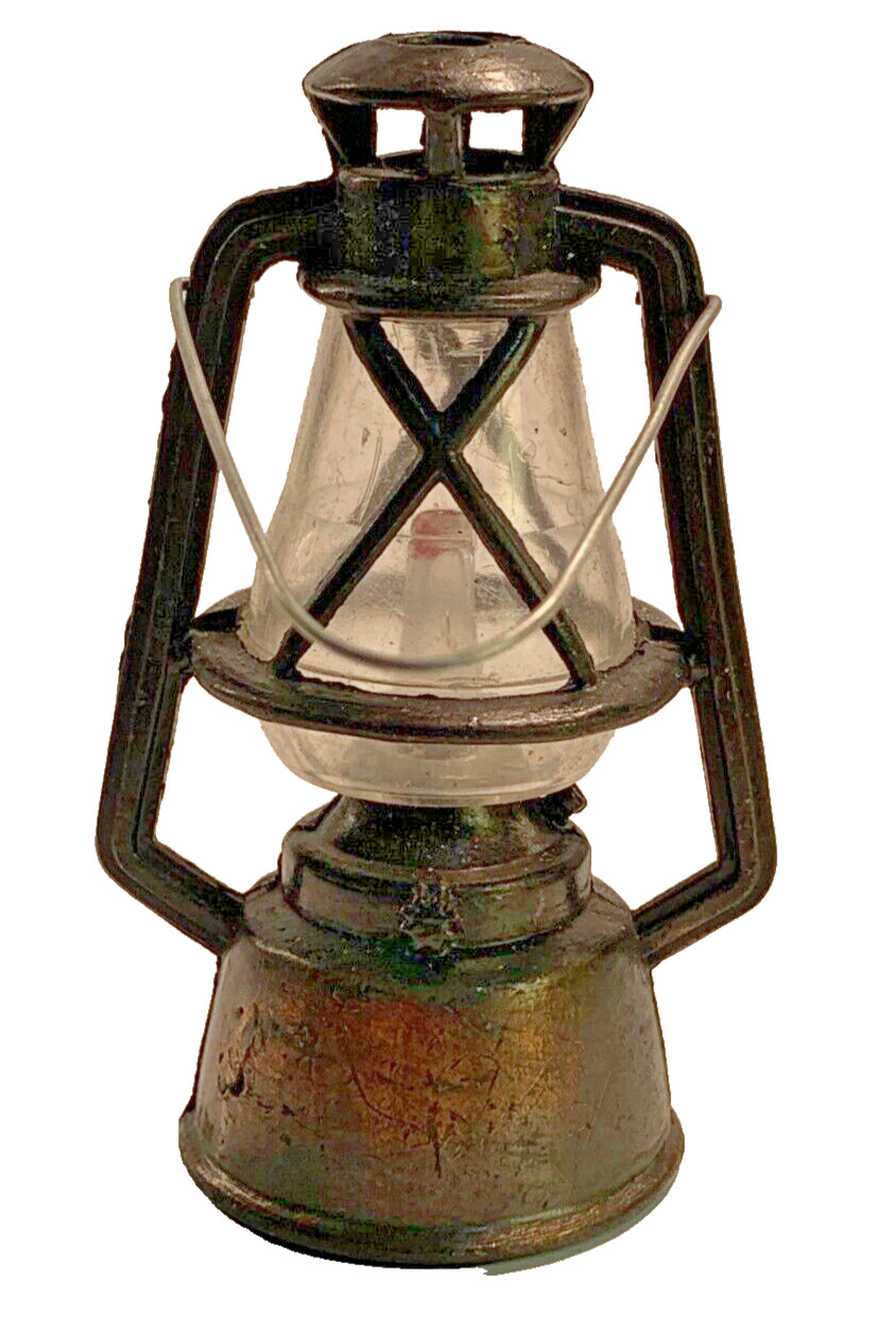 Vintage Die-Cast Pencil Sharpener Antique Style Oil Lantern PSD2