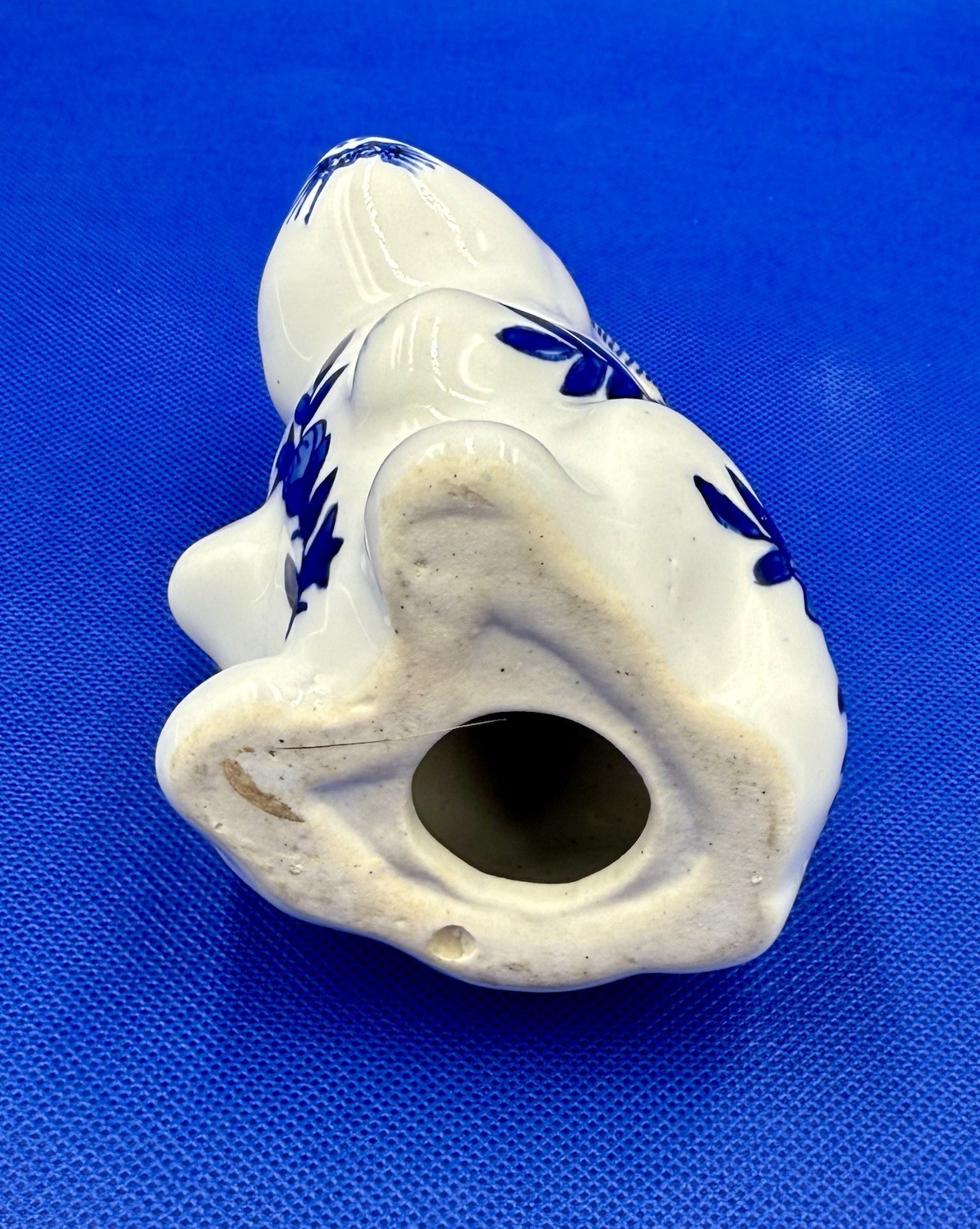 Vintage Blue And White Ceramic Rabbit Bunny Figurine Easter Floral