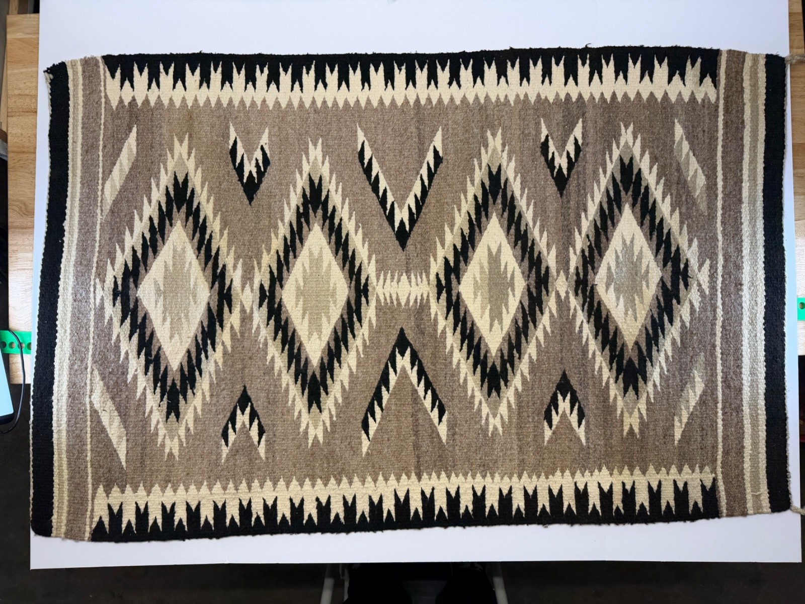 ATQ Navajo Rug Native American Indian Teec Nos Pos Klagetoh WEAVING 46x30"