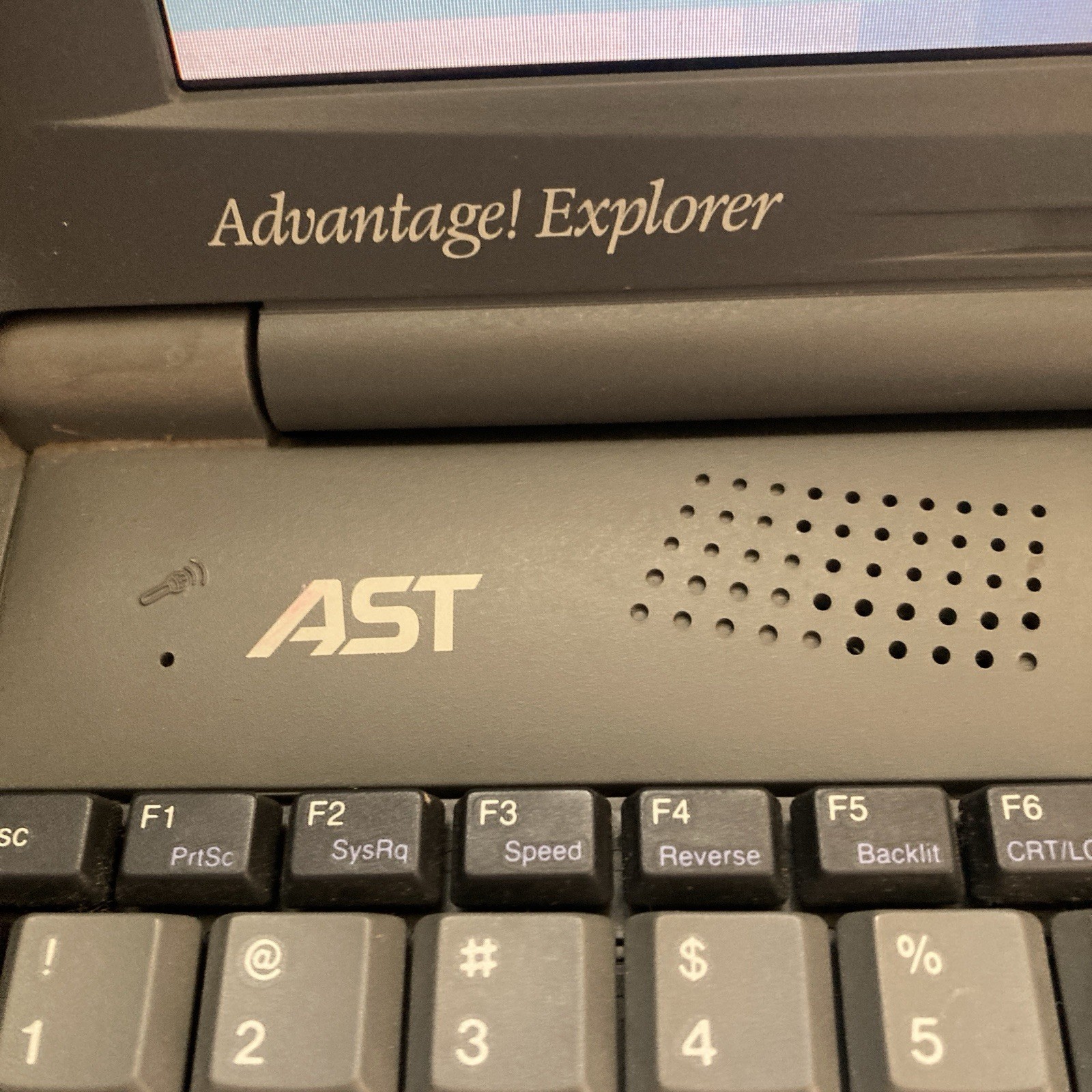 Vintage AST Advantage! Explorer 212 Laptop 486DX4/100 TFT, Working, Read Desc.