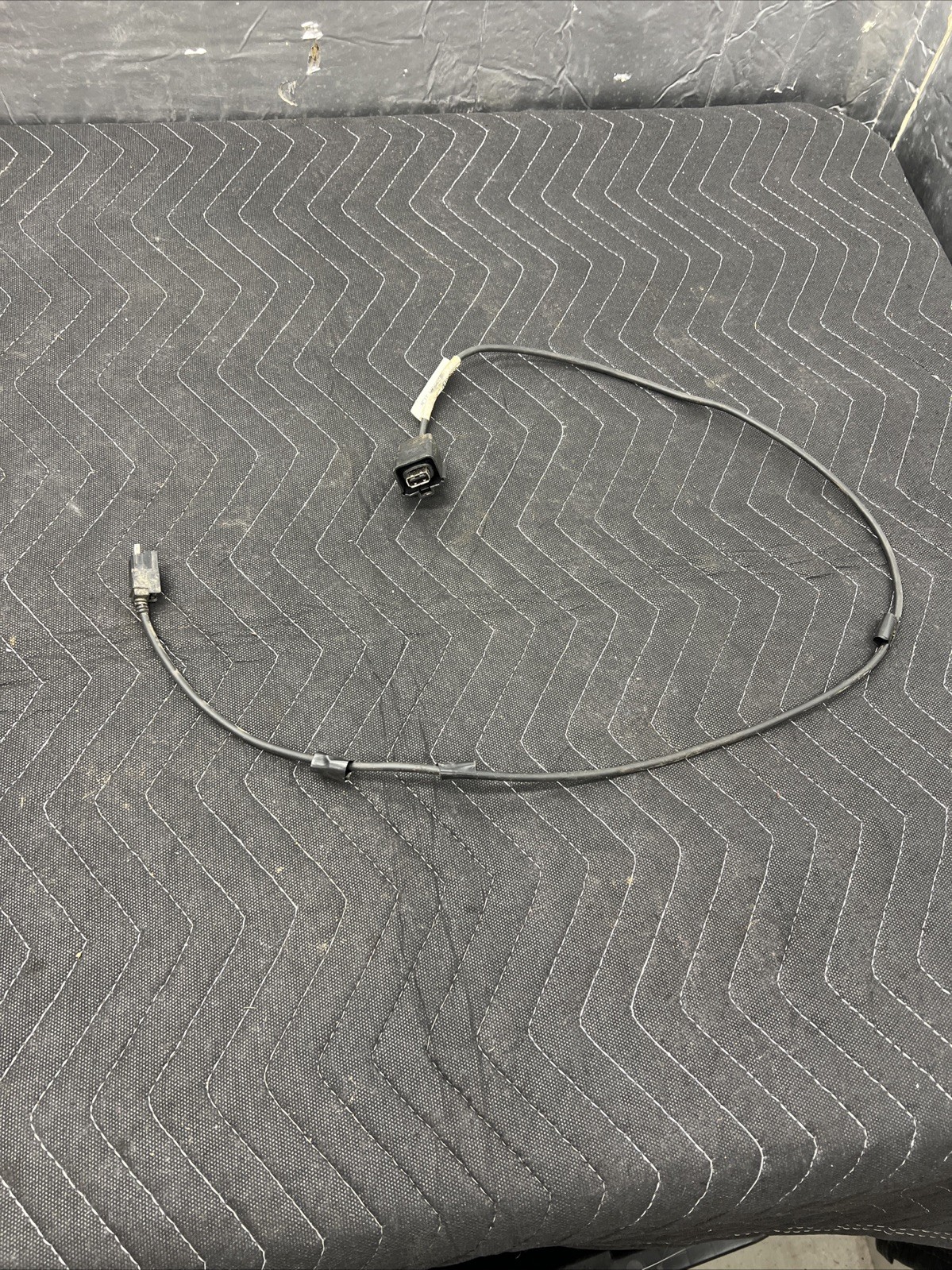 11-16 Ford F250 F350 Sync Usb Cable Audio Connector OEM 9C3T-14D202-Ad