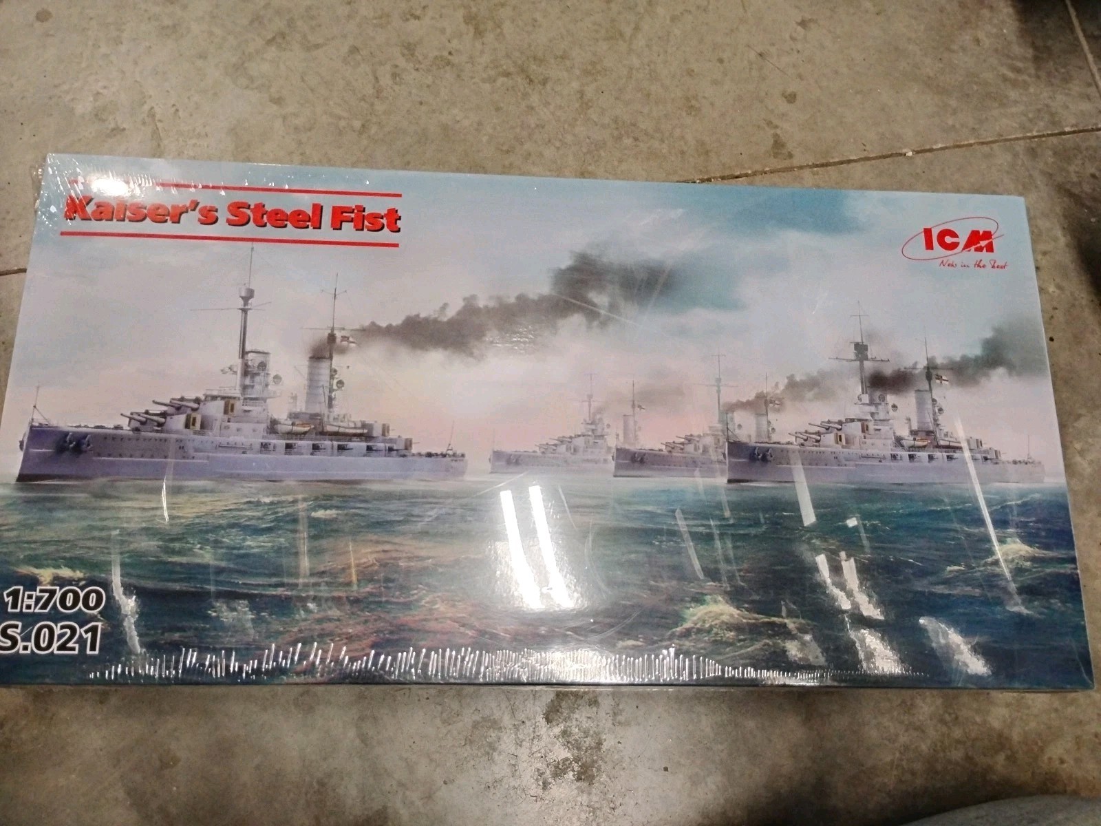ICMS021 1:700 ICM Kaiser's Steel Fist (contains 4 battleship kits)