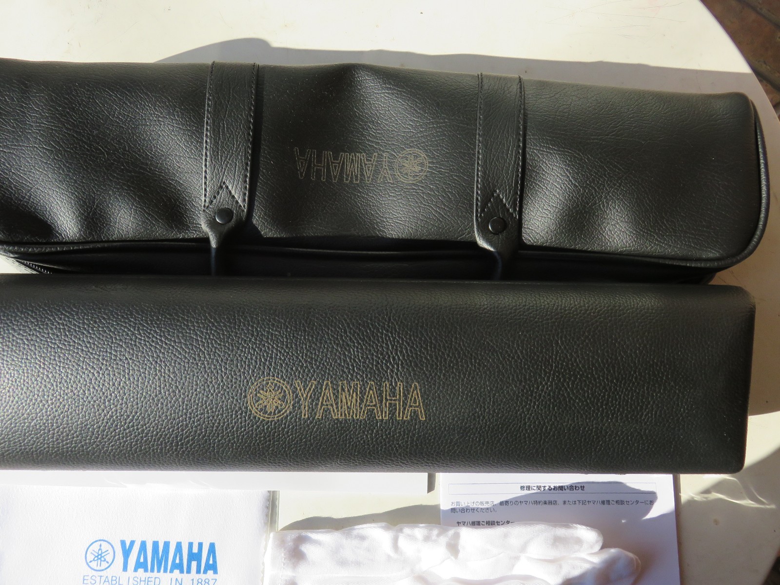New YAMAHA Flute YFL - 222 Hard with In Beautiful Box Free Shipping To Home