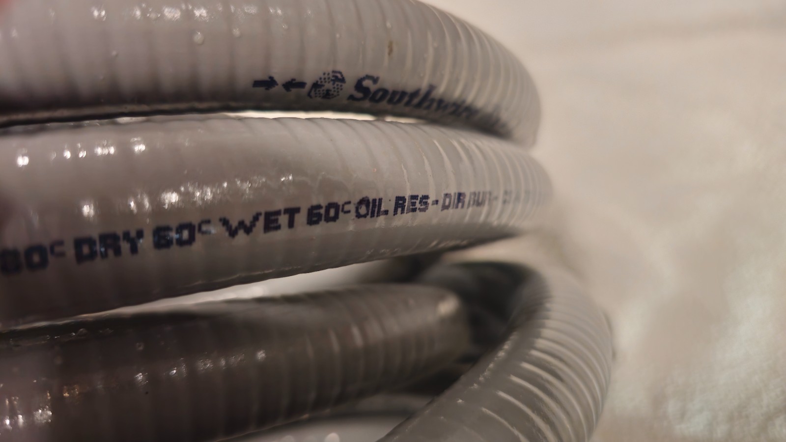 Southwire 55082721 Ultratite Metallic Liquidtight Flexible Conduit 3/4 25 Ft.