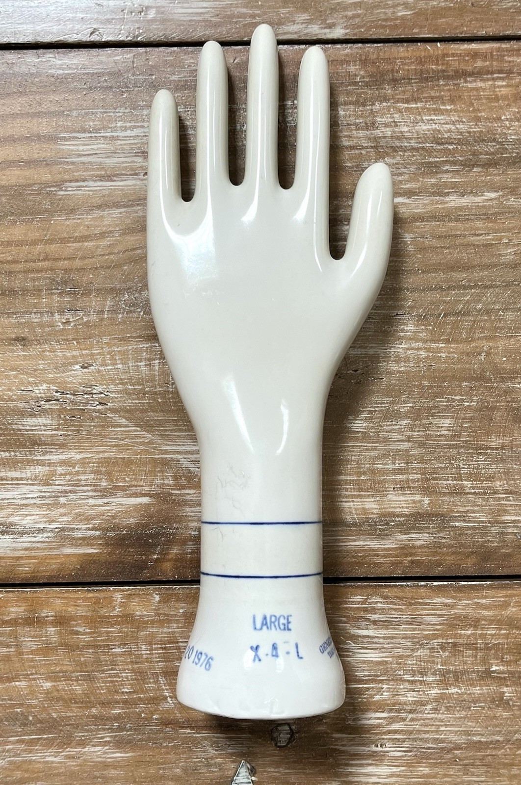 Vtg 1976 GENERAL PORCELAIN Commercial Large Hand Glove Mold Mannequin 14”Display