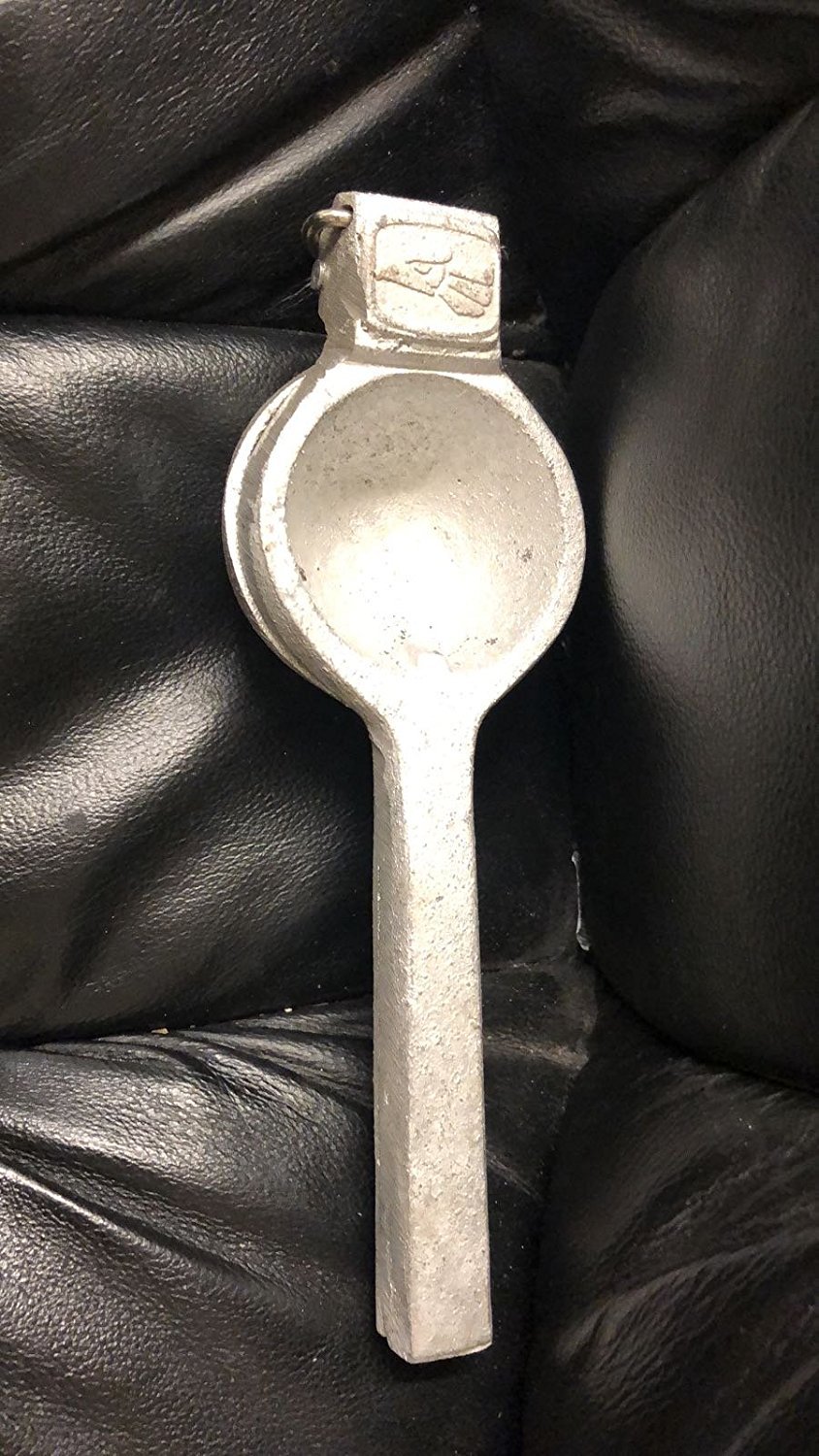 Mexican Unpolished Aluminum Metal Lime/Small Lemon Manual Squeezer Hand Juicer