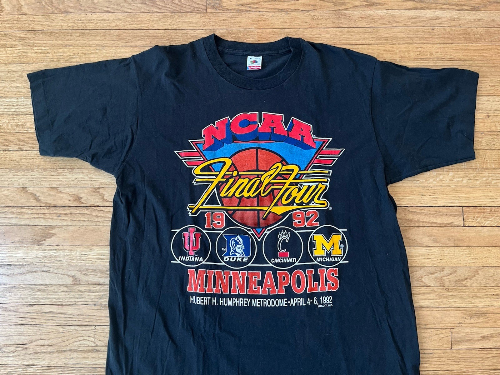 Vintage 90’s March Madness Final 4 Single Stitch Shirt Mens XL Graphic Print USA