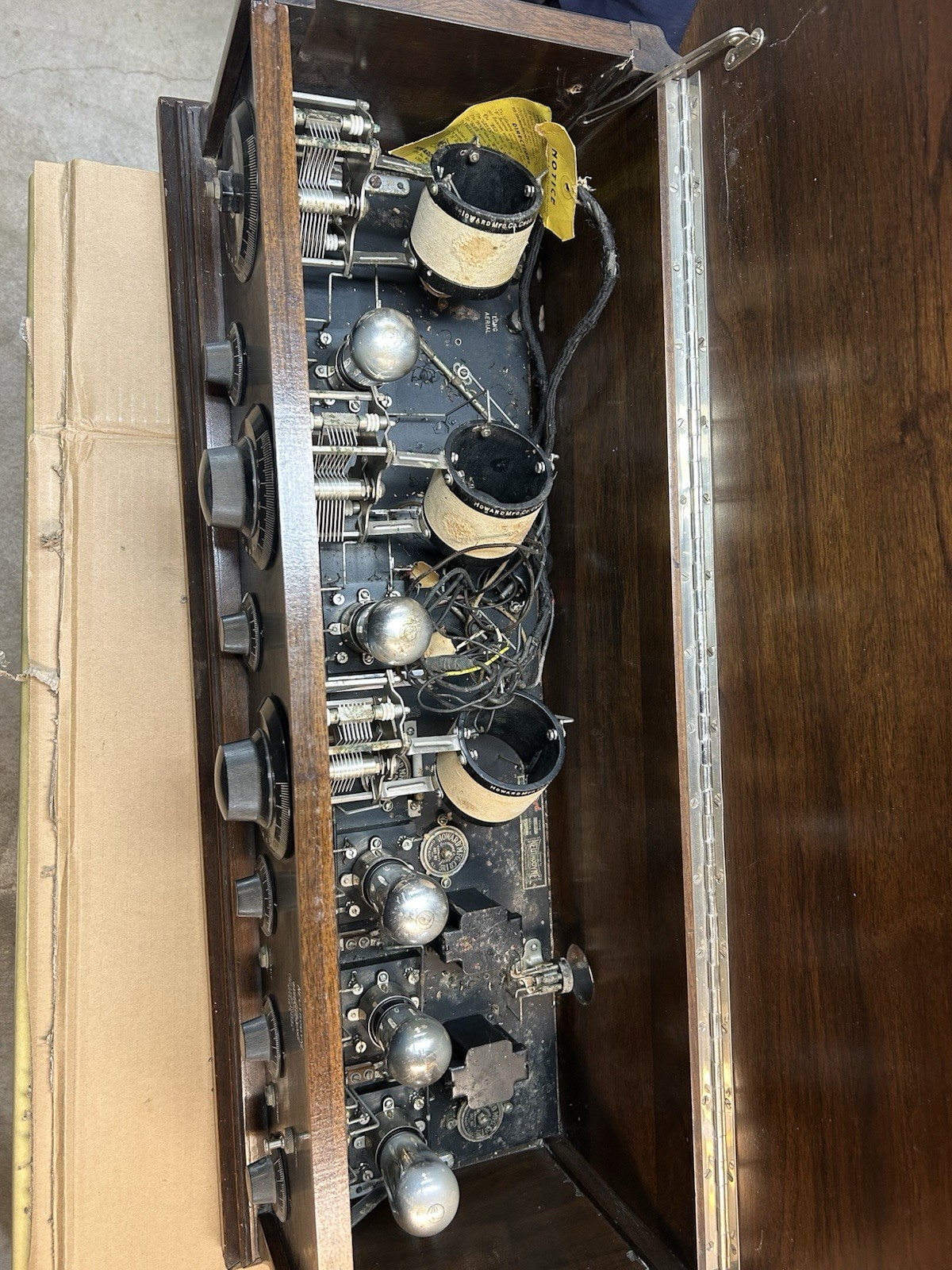 1920s E. Howard Neutrodyne Battery Radio Receiver –Original, Untested, Hazeltine