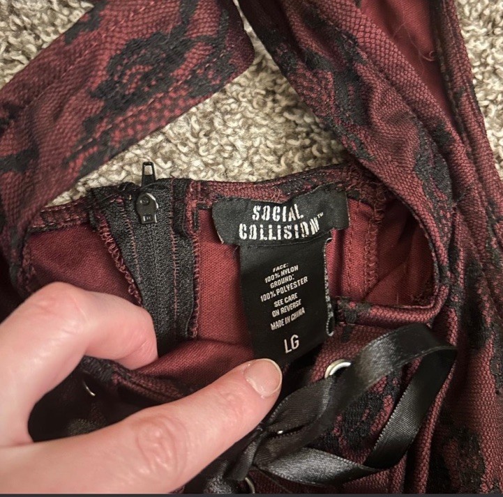 Social Collision Womens Sz Large Lace Up Back Zip Corset Top Burgundy And Black