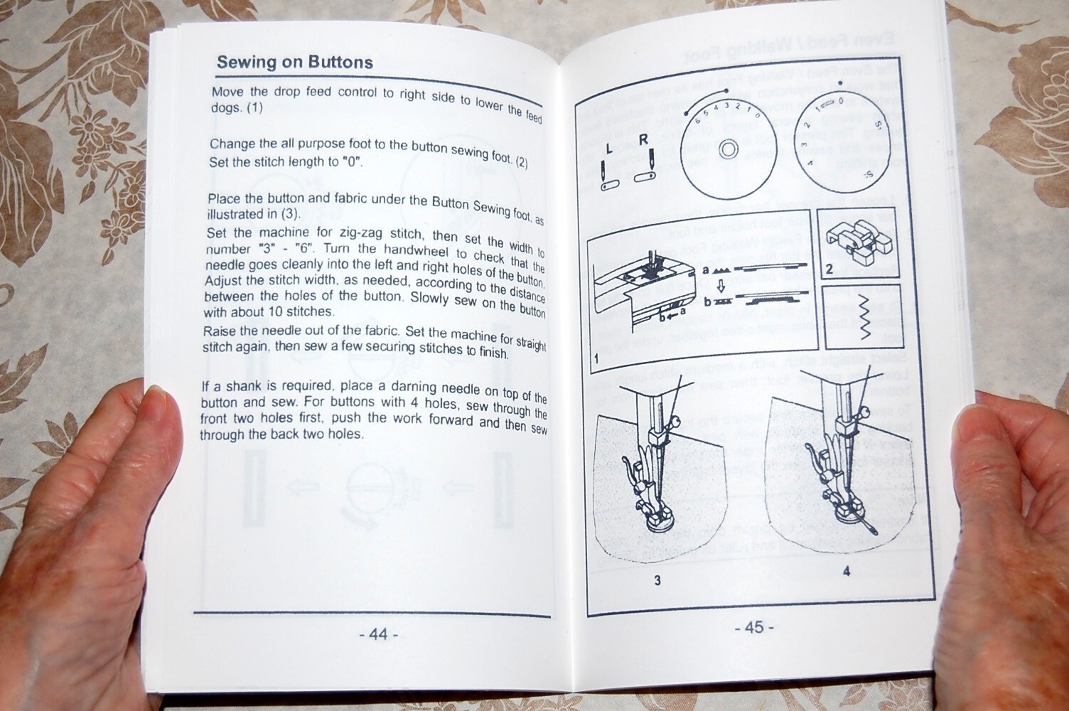 Rare LARGE-PRINT English-Edition Instructions Manual, Singer Sewing Machine 44s