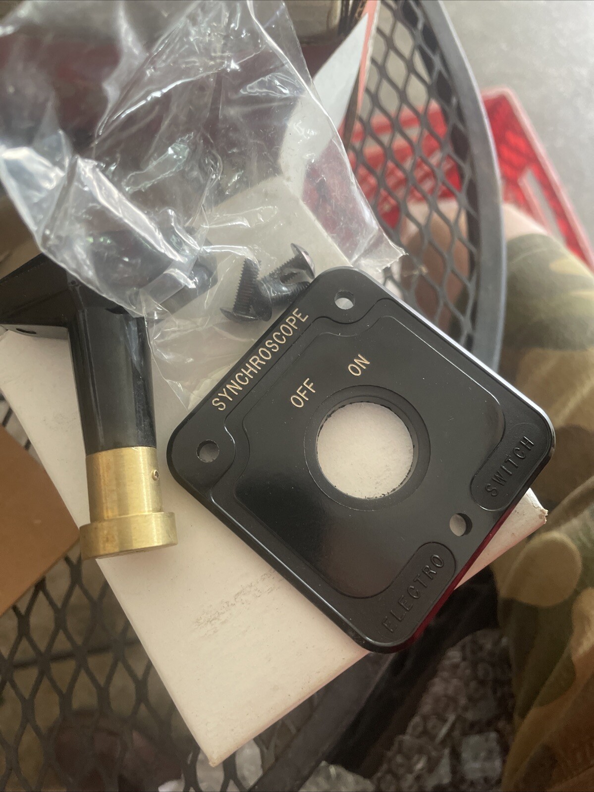 Electroswitch 2424E Rotary Synchroscope Switch 20A-600VAC