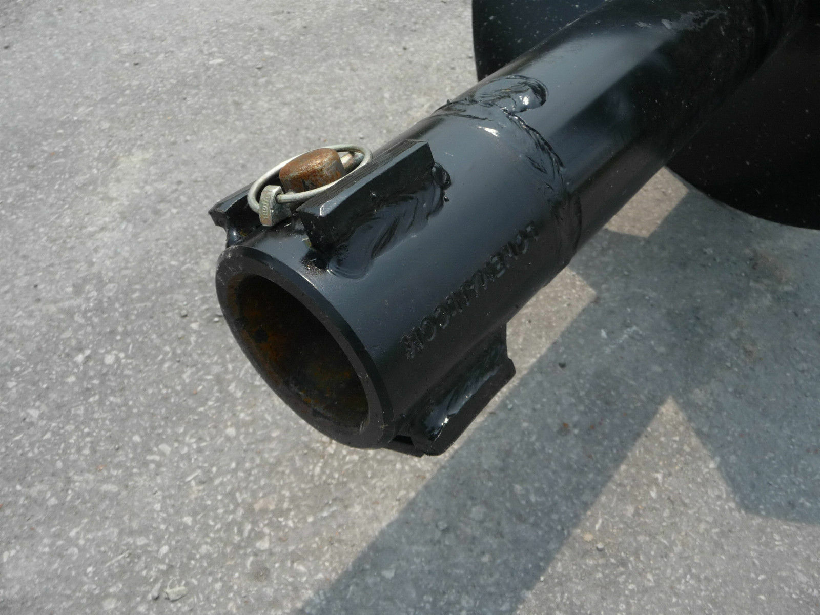 Lowe SQ-18-3 Skid Steer Auger Bit 18" Diameter, 2-9/16" Round Collar, 36" Tall