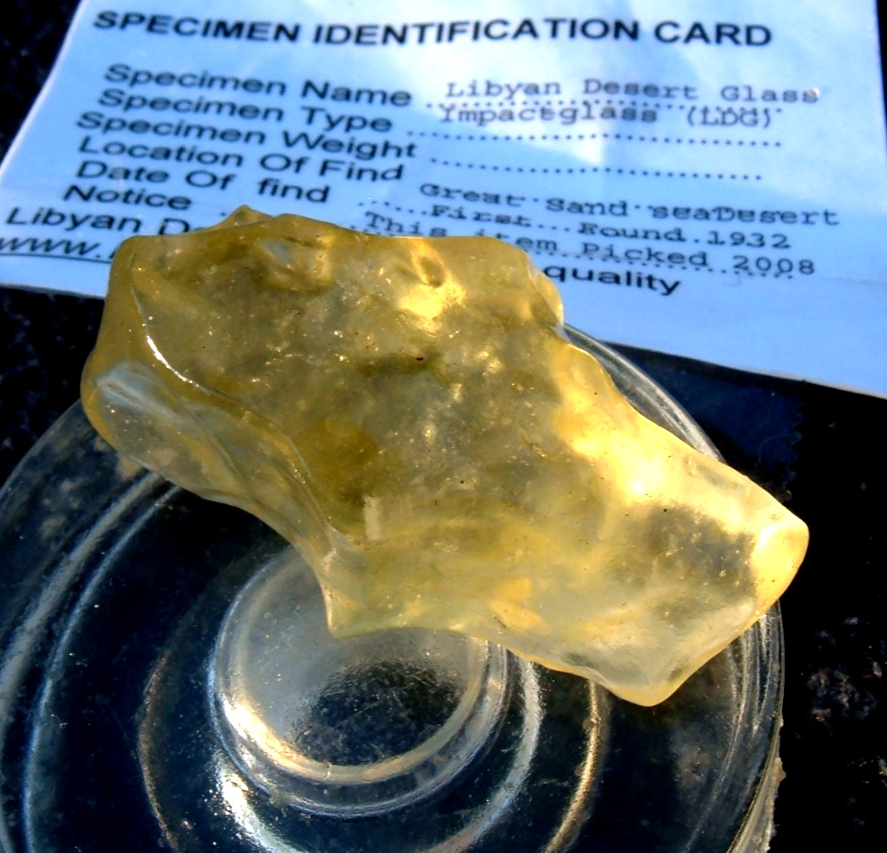 Libyan Desert Glass Meteorite Tektite impact specimen( 148 crt)Super Gem- AAAA+