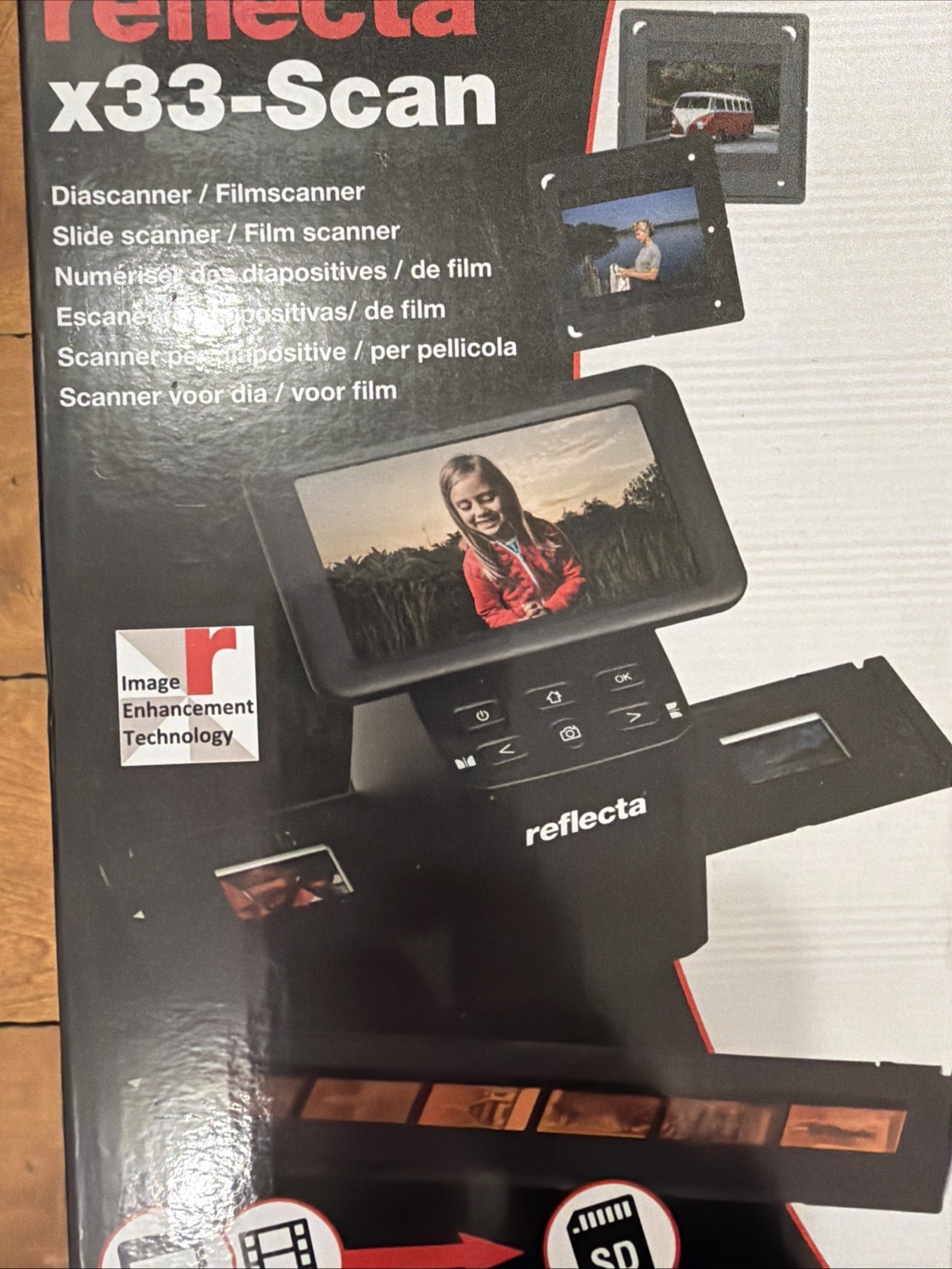 Reflecta x33 Scan | 5760 x 3840 Max. Resolution | Less Than 2 Seconds Scan Photo