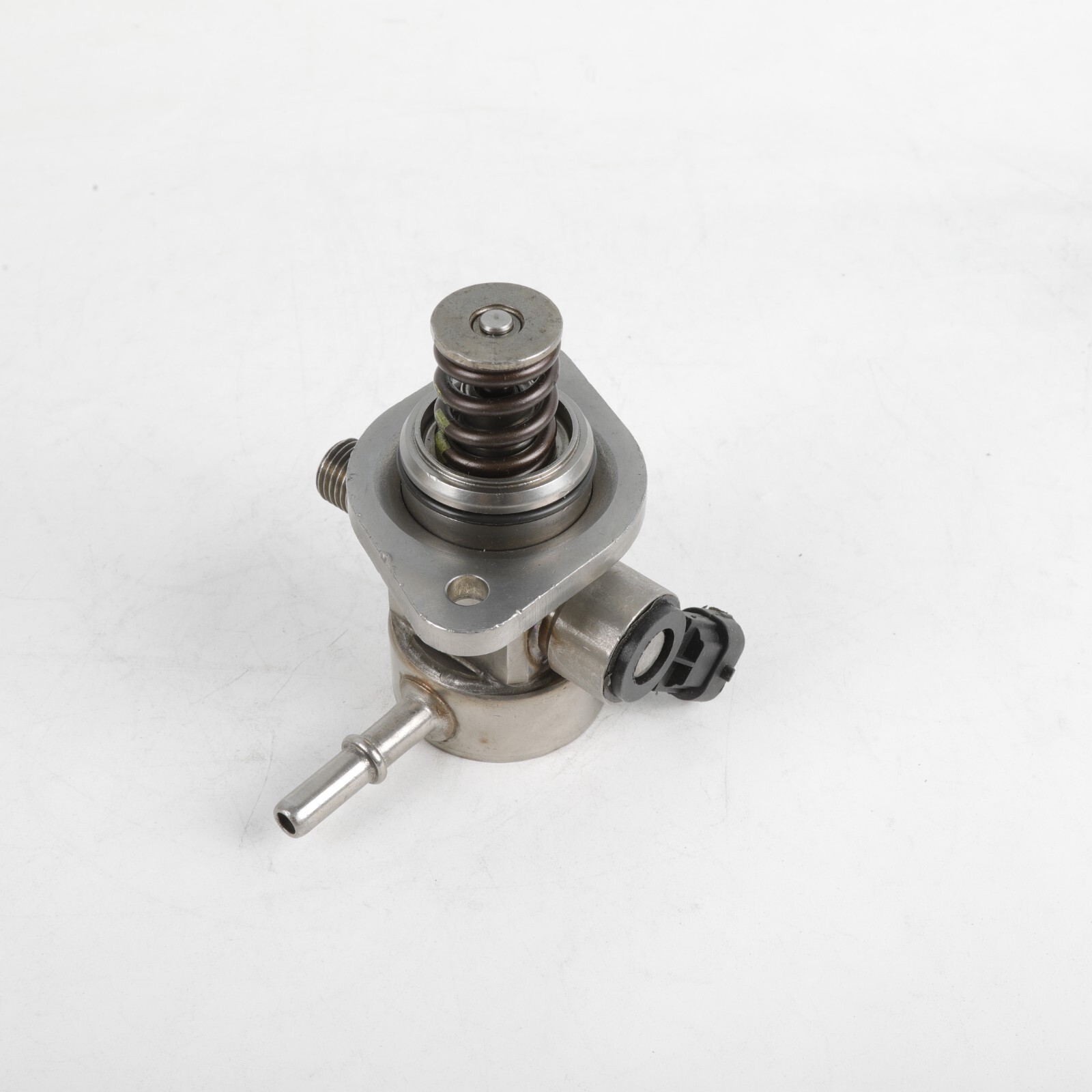 US New High Pressure Fuel Pump For 2014-2019 HYUNDAI 3.3L 3.8L 35320-3C220