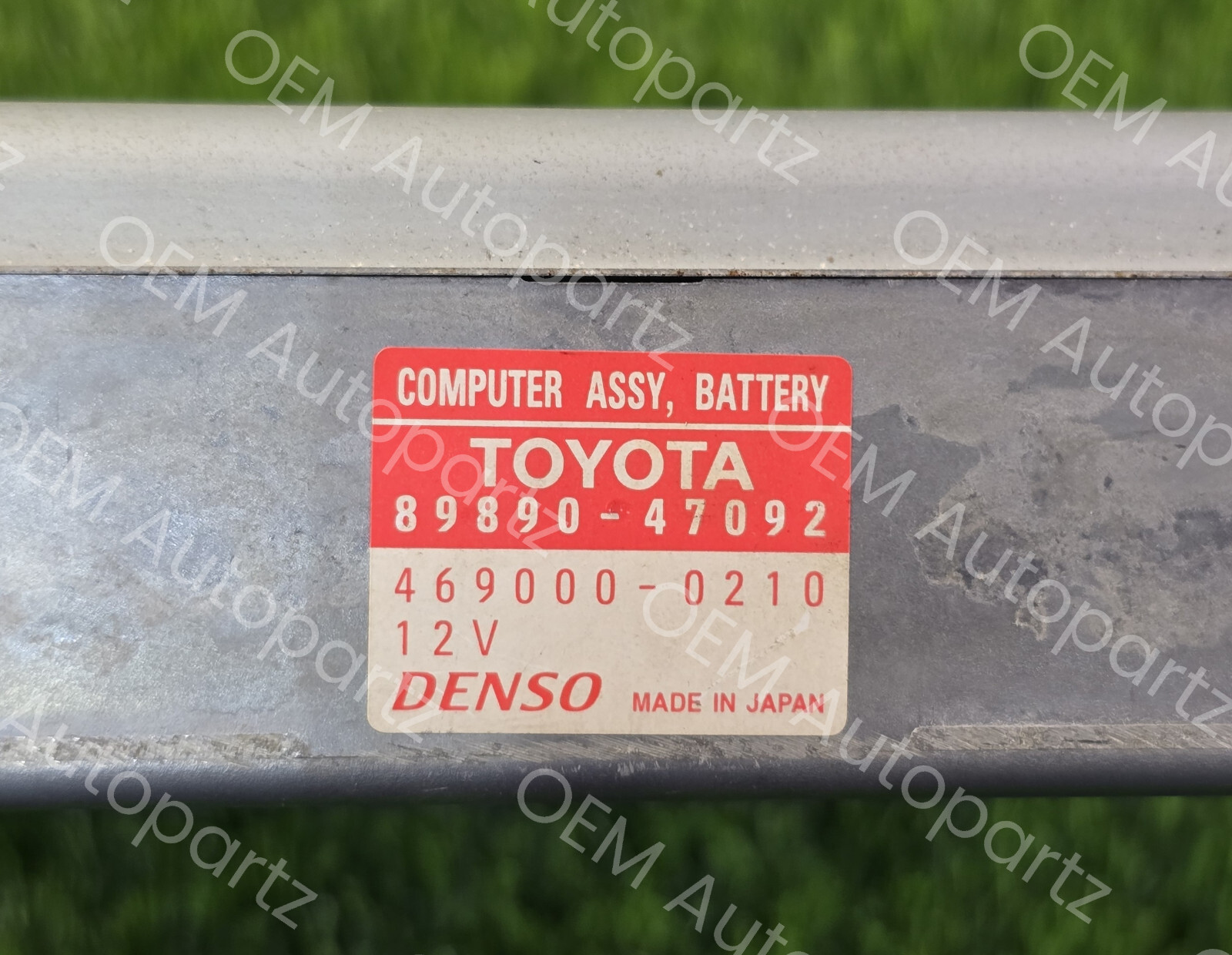 toyota Prius Hybrid 2004-2009 Battery Voltage Sensor with harness 89890-47092
