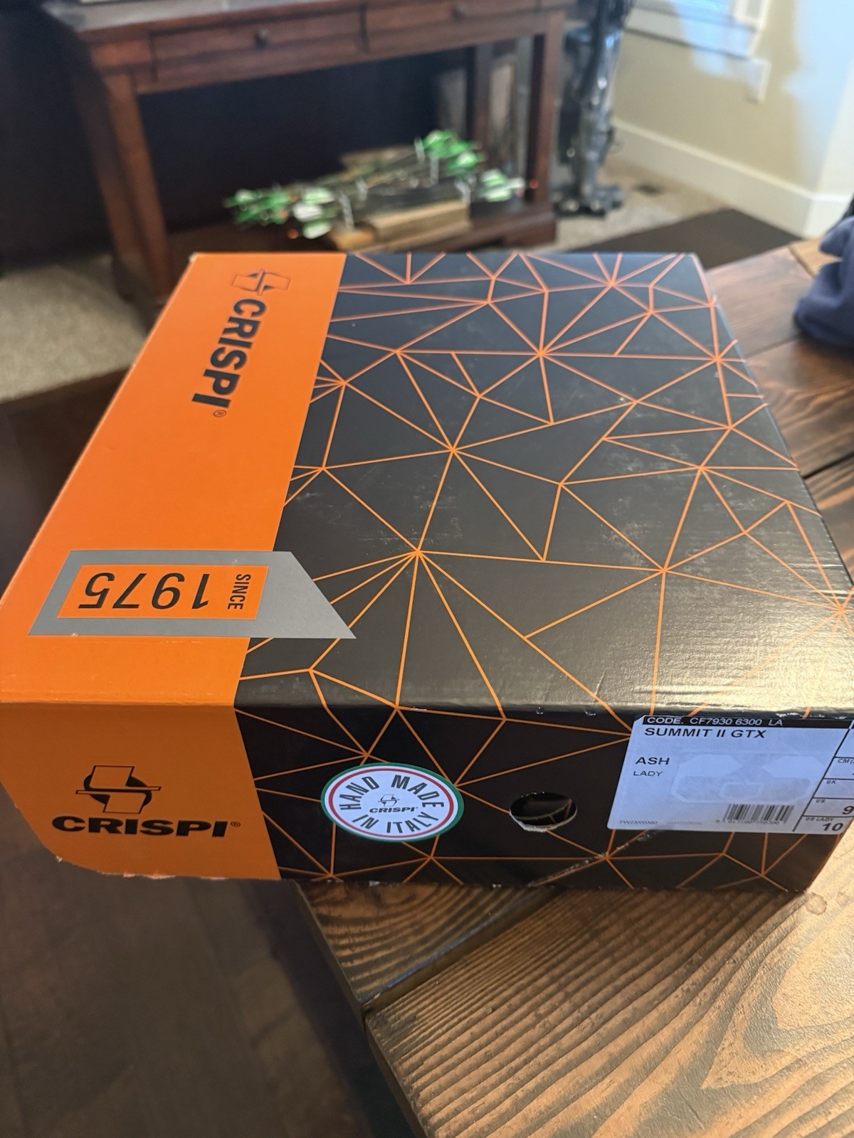 New Crispi Women's 10 Men’s 9 Summit II GTX Boots hunting hiking