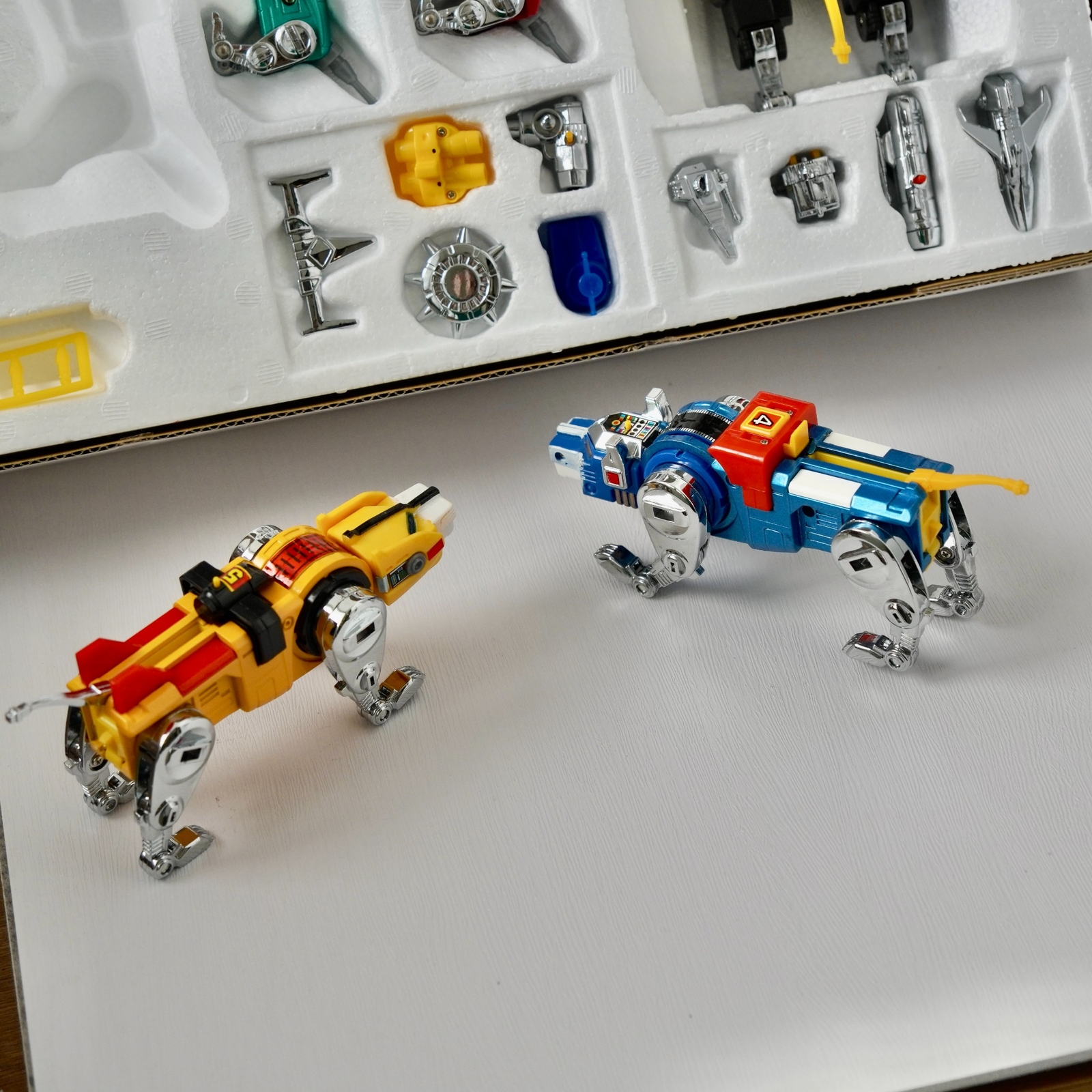 Lionbot 1980 Chogokin Die-cast Metal 5-in-1 Golion Robot Set (Taiwan Version)