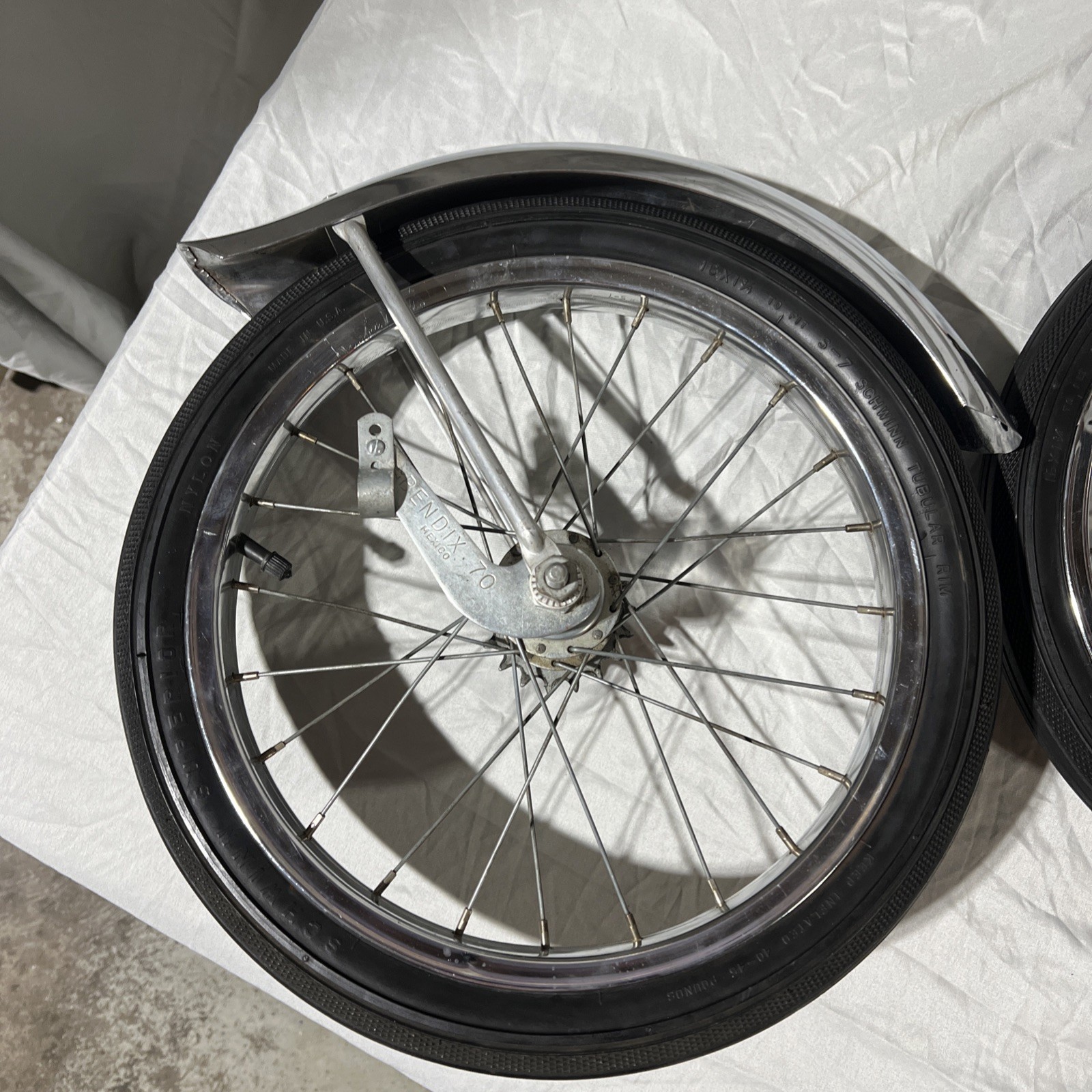 **** Vintage Red Schwinn Tires Rims Fenders NICE Stingray PIXIE 16” Wheels ****