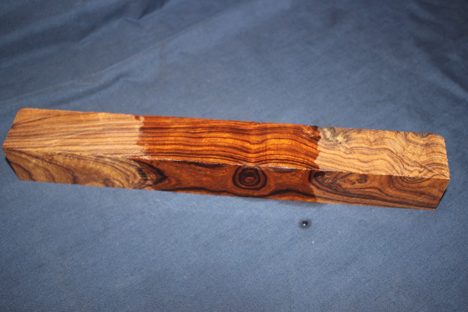 Arizona Desert Ironwood DUCK CALL 1.51" x 1.52" x 12" #D975