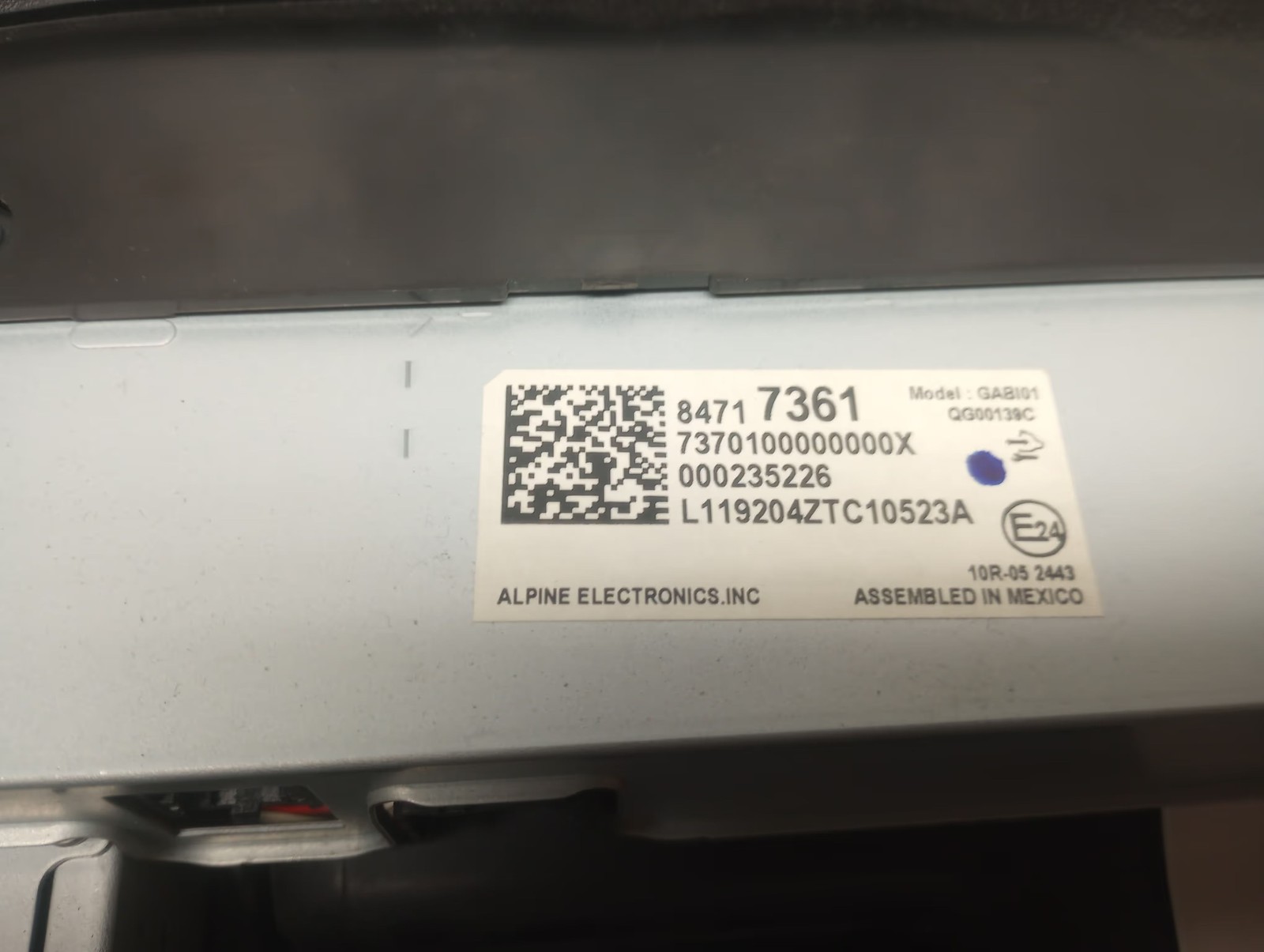 Info-GPS-TV Screen Classic Style S Or VIN T Dash Fits 20-24 TRAVERSE 3153389