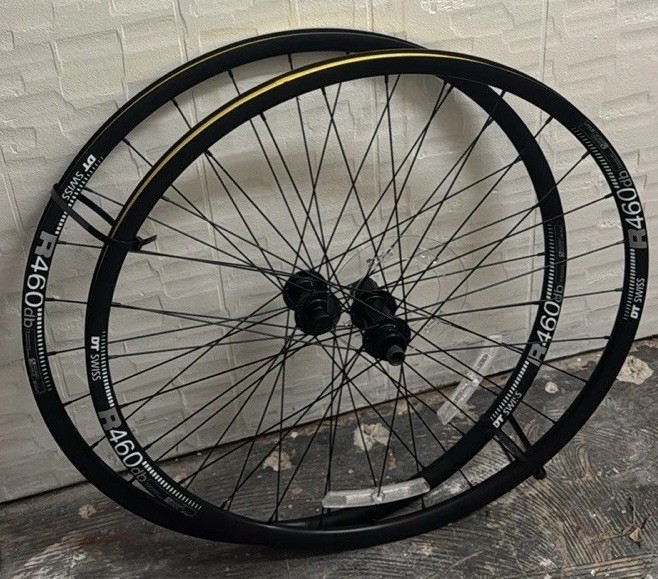 DT SWISS  R460 Wheelset (Pair)  700 C Clincher 11-12 Speed Thru Axle Disc Brake