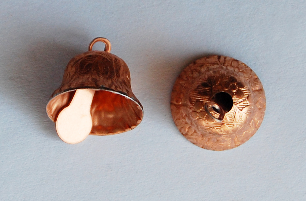 VINTAGE 2 TINY SMALL COPPER PLATED METAL BELL CHARMS PENDANTS BEADS 1/2 inch