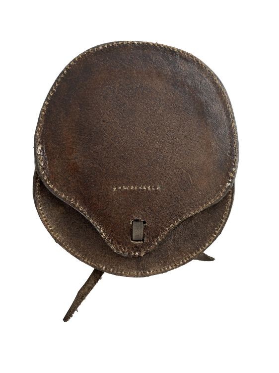 Showman Pocket Style Tooled Leather Cinch Buckle Guards