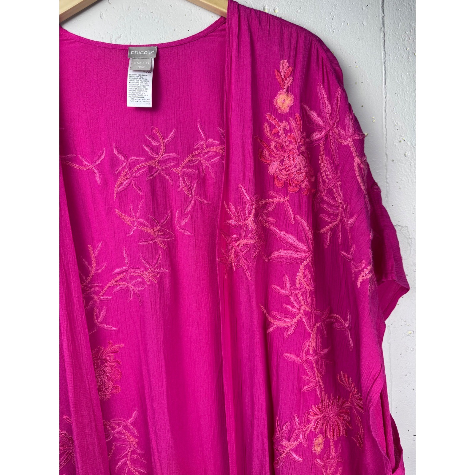 Chicos Floral Embroidered Ruana wrap in summer Berry Pink Kimono Fringe One Size