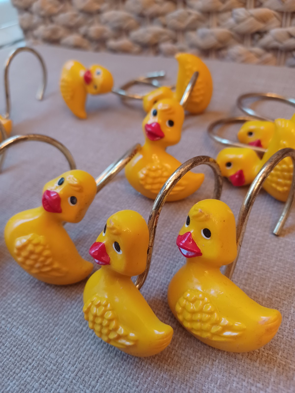 Shower Curtain Hangers Set Of 12 Vtg Yellow Ducks Facing Forward