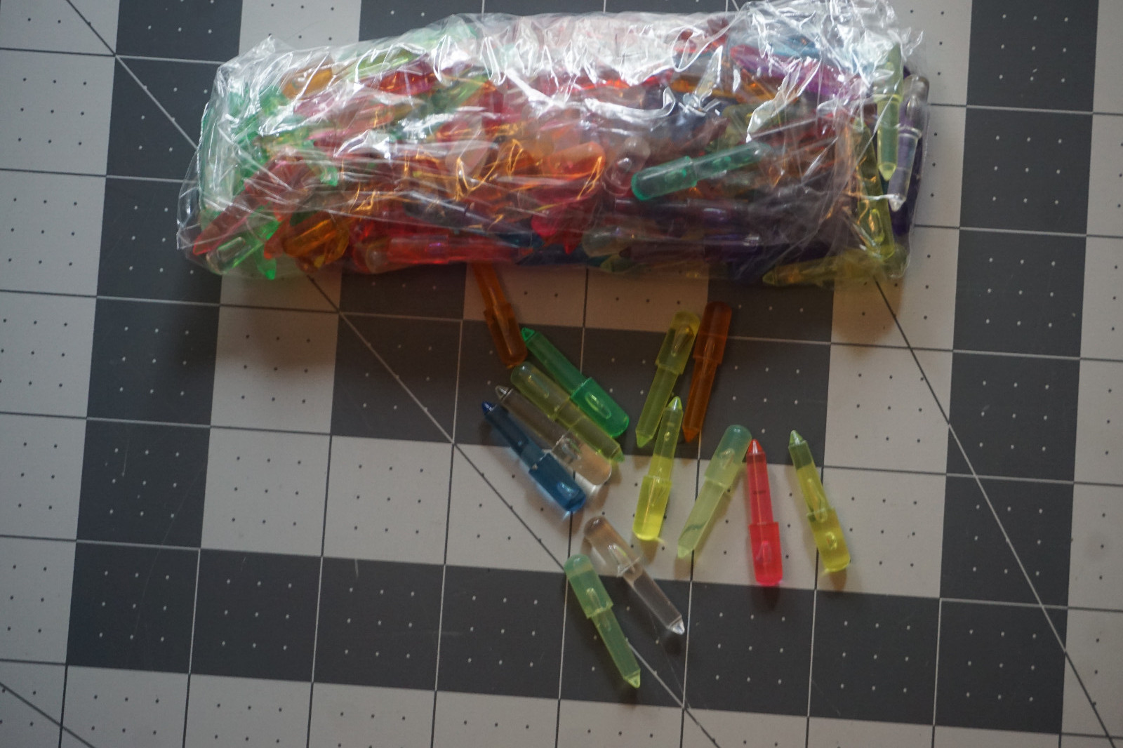 Lot of 100 Vintage Multicolor Light Bright Lite Brite Pegs 1 1/8"
