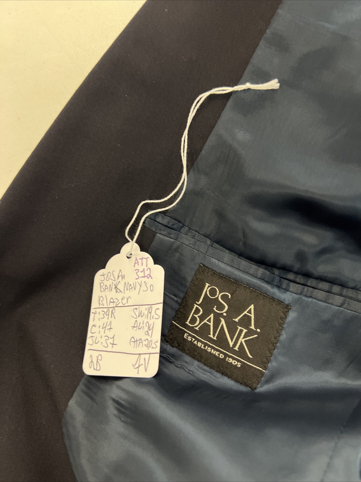 Jos A. Bank Men's Navy Blue Solid Wool Blazer 39R $595