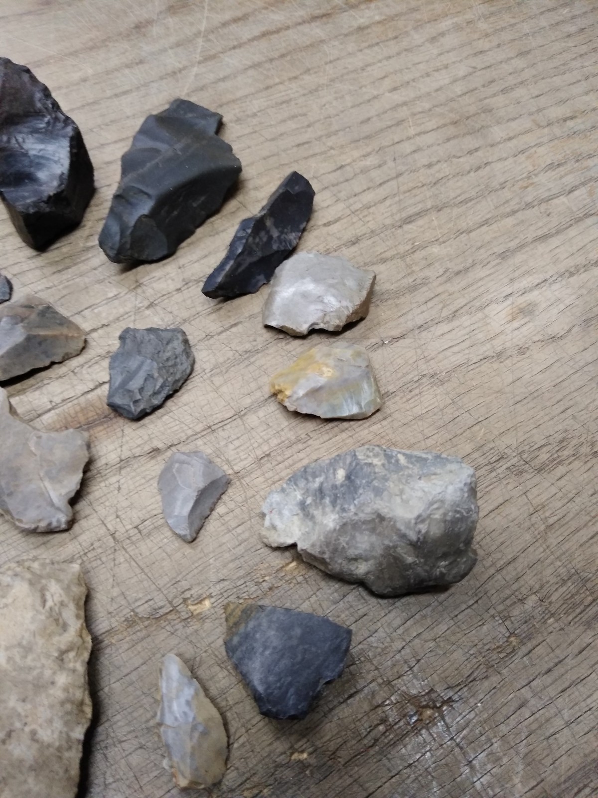 21 Piece Pennsylvania Native American Arrowheads Artifacts Tool Shards Lot