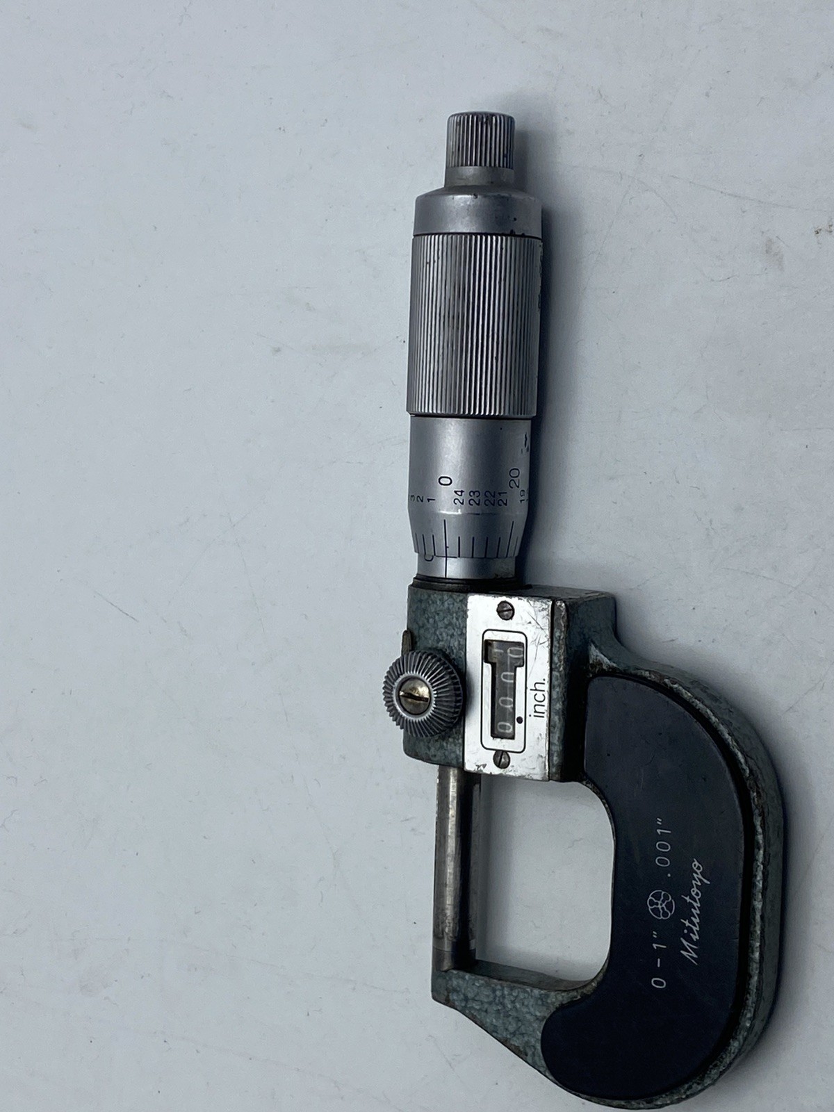 Mitutoyo 193-201 Rolling Digital Outside Micrometer, 0-1" Range