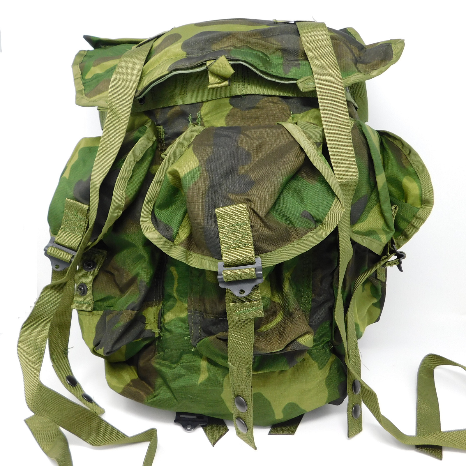 NEW! ALICE Radio Carrying Case - Medium Combat Field Pack w/ Straps - WOODLAND.