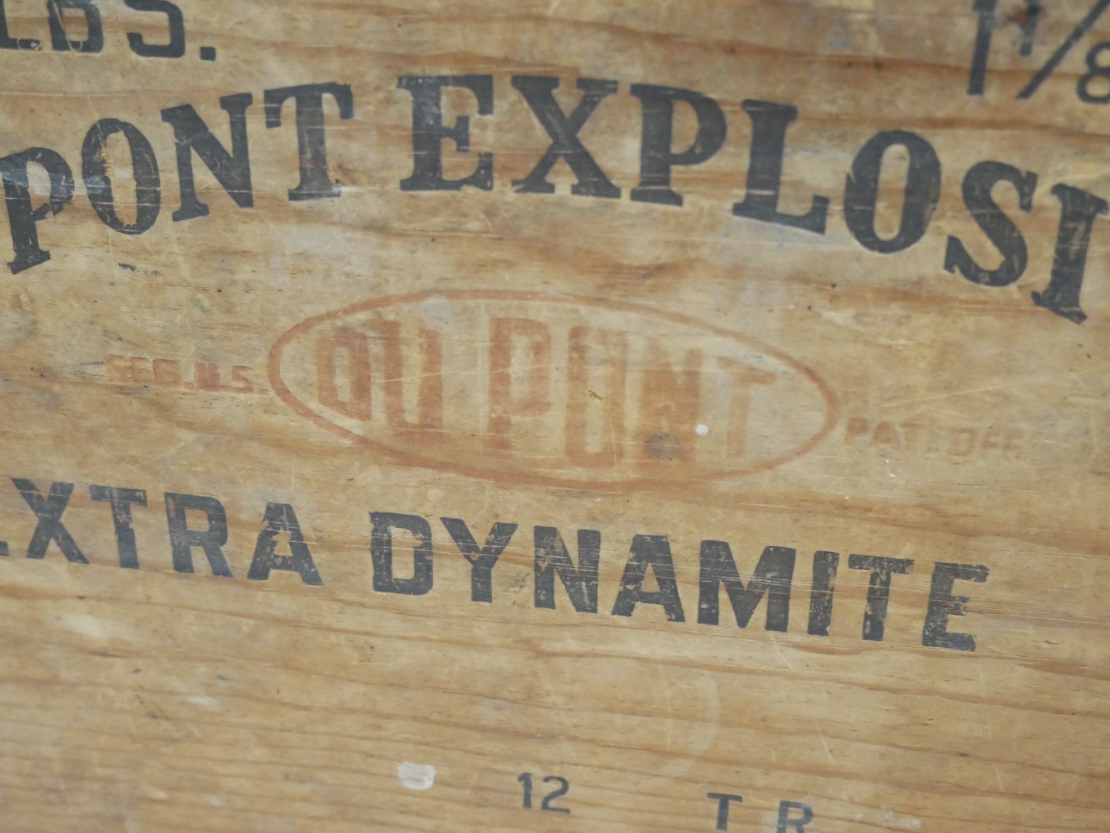 Vintage DuPont Extra Dynamite Explosives Wood Box 50 lbs- 1 1/8 x 8