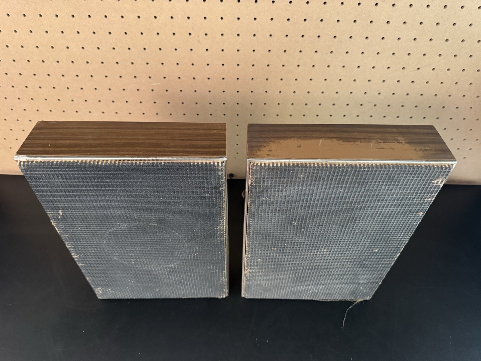 Grundig RTV 360U Solid State Am/Fm Short Wave Radio Stereo w/Speakers *READ*