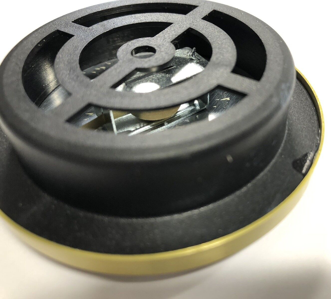 2-3/4" Hygrometer W70GHI for Mounting, Moisture Reader, Ivory Face