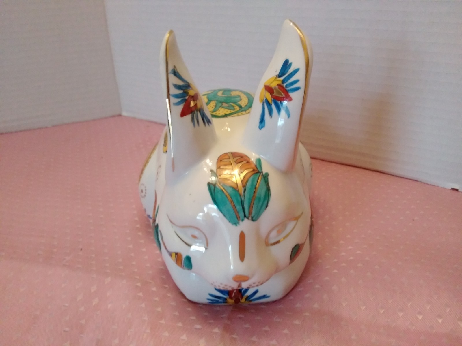 Imari Style Rabbit Japanese Hand Painted Porcelain Floral Design Gold Accents