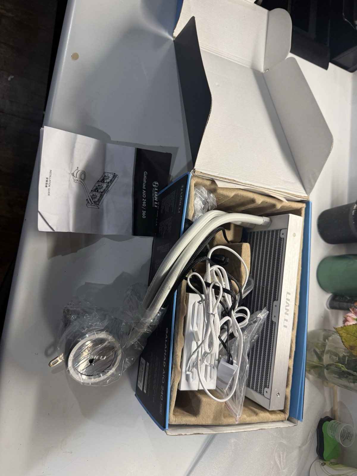 Lian Li Galahad II 240 AIO Cooling Fan High Performance RGB, White