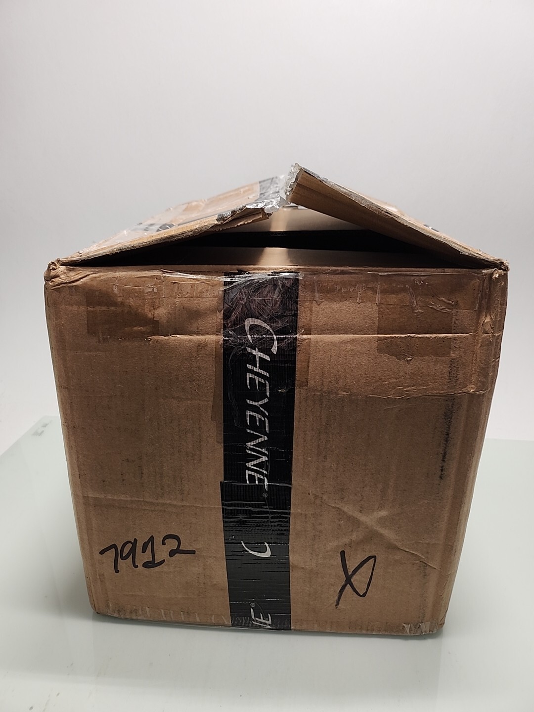 Cheyenne Hawk Disposable Grip Box of 6 (Ergo Round) - N13